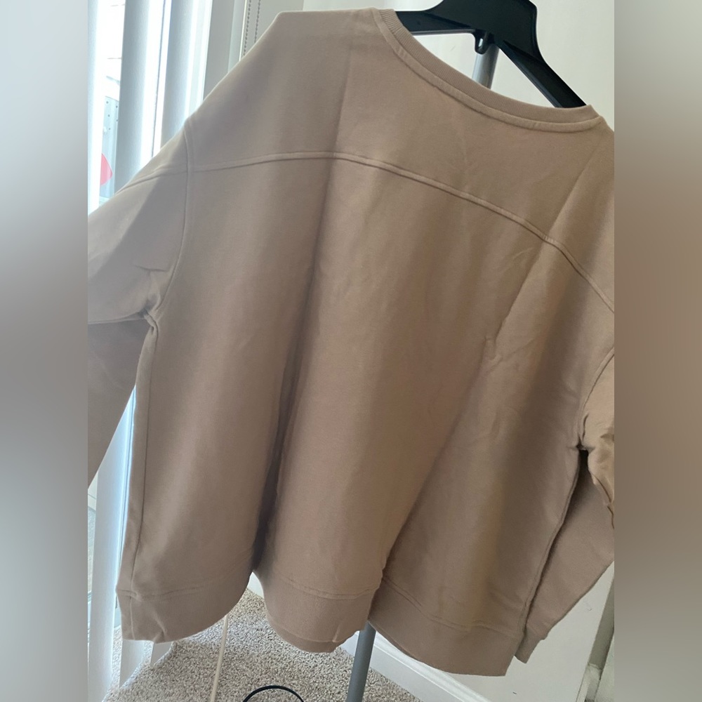 Ava & Viv NWT Tan Sweatshirt with Beauty Quote - Picture 4 of 7